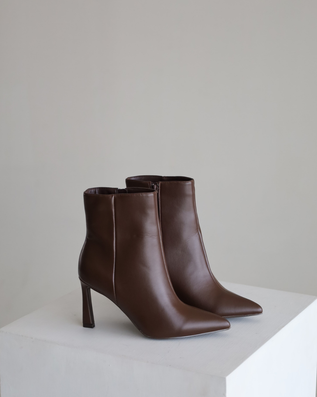 LYRA ANKLE BOOTS