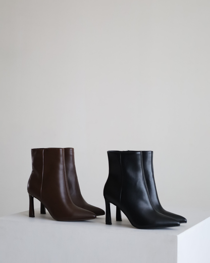 LYRA ANKLE BOOTS