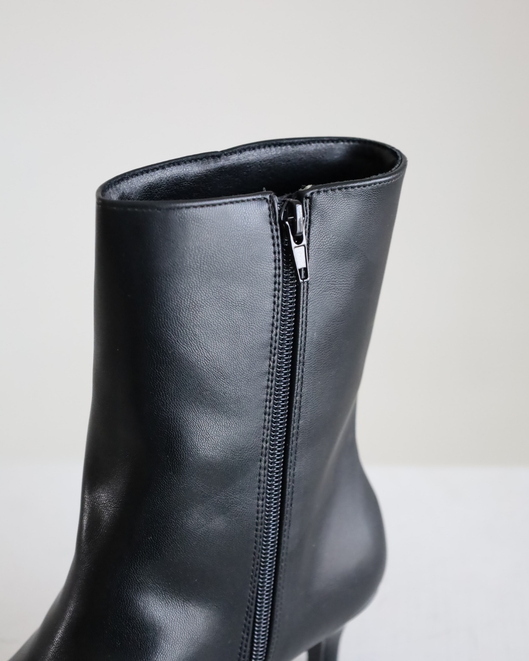 KYO ANKLE BOOTS