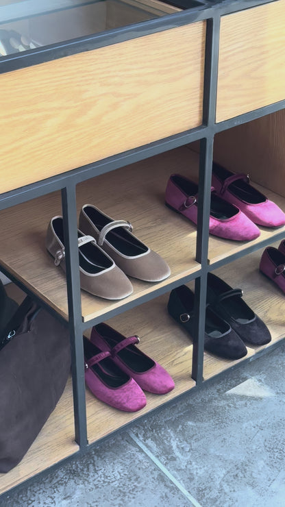 GISELLE FLAT BURGUNDY